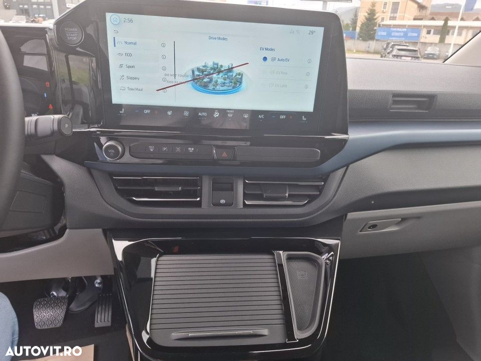 Ford Tourneo Custom - 18