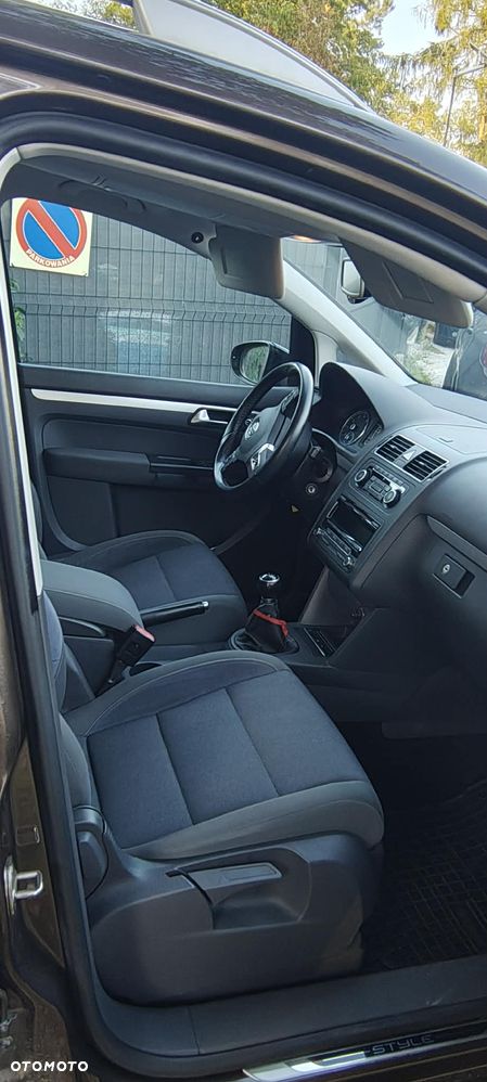 Volkswagen Touran 1.4 TSI STYLE - 8