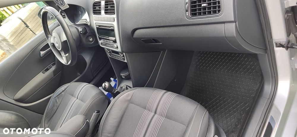 Volkswagen Polo 1.2 TSI MATCH - 13
