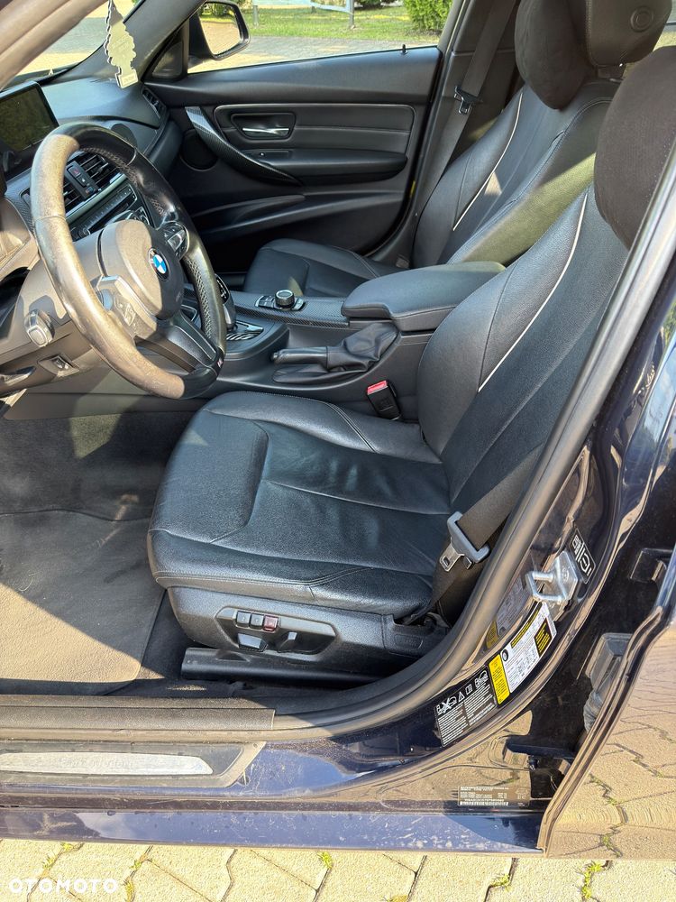 BMW Seria 3 320i xDrive Sport Line - 10