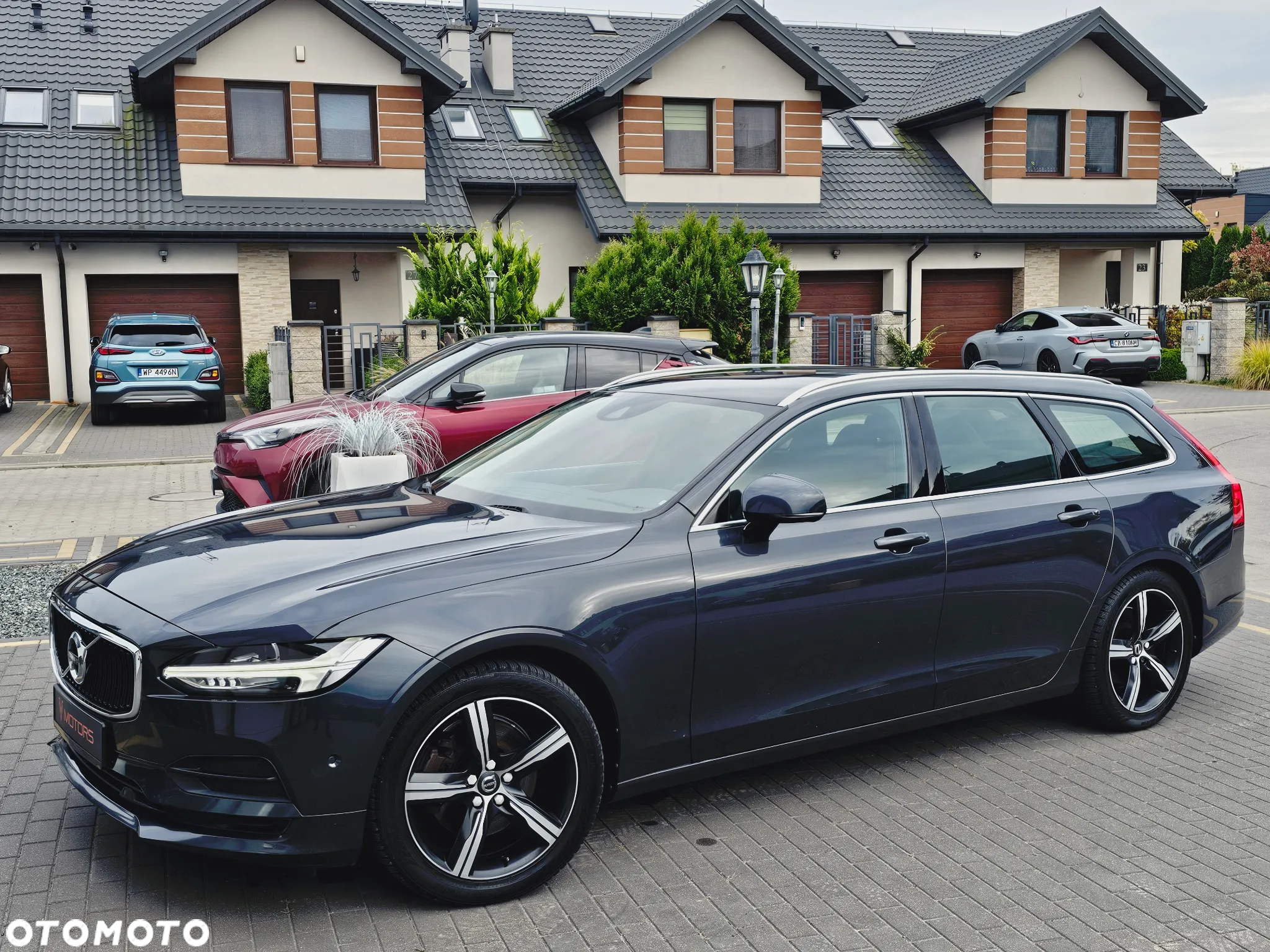 Volvo V90 D3 Momentum Pro - 24
