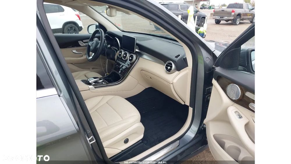 Mercedes-Benz GLC - 9