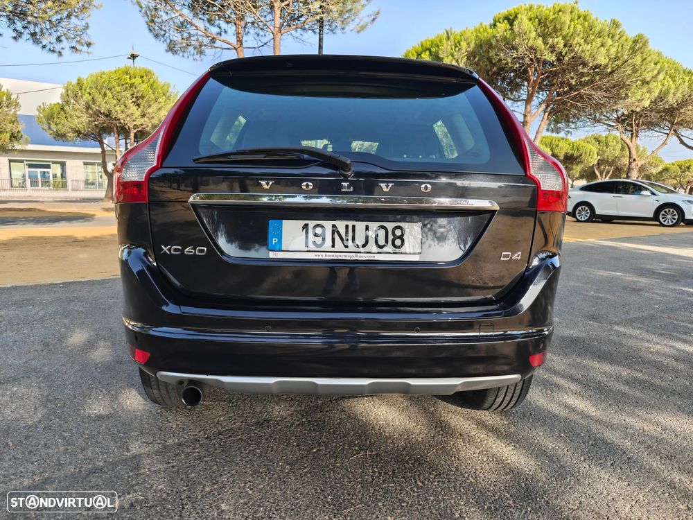 Volvo XC 60 2.0 D4 Momentum Start/Stop - 10