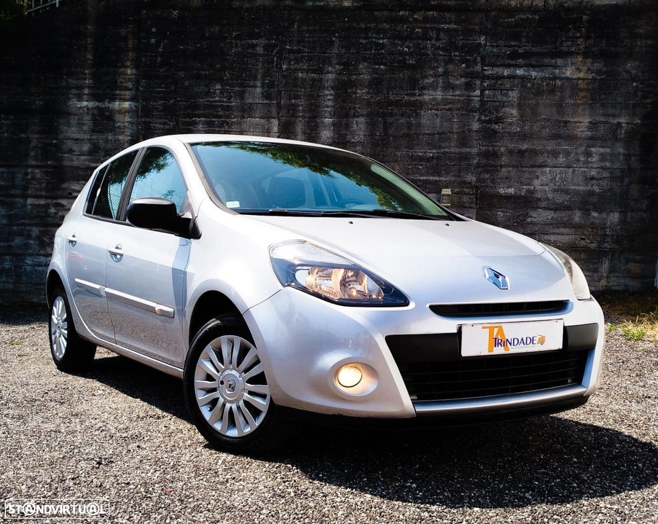 Renault Clio 1.2 16V Dynamique - 1
