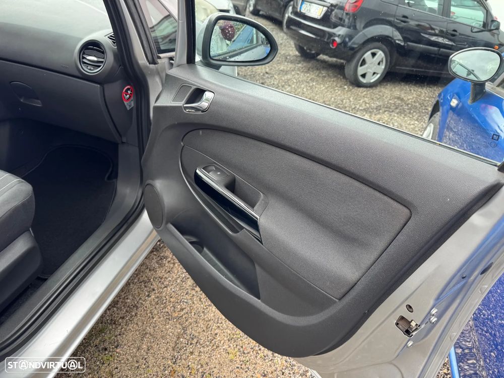 Opel Corsa 1.3 CDTI Enjoy EcoFLEX - 12