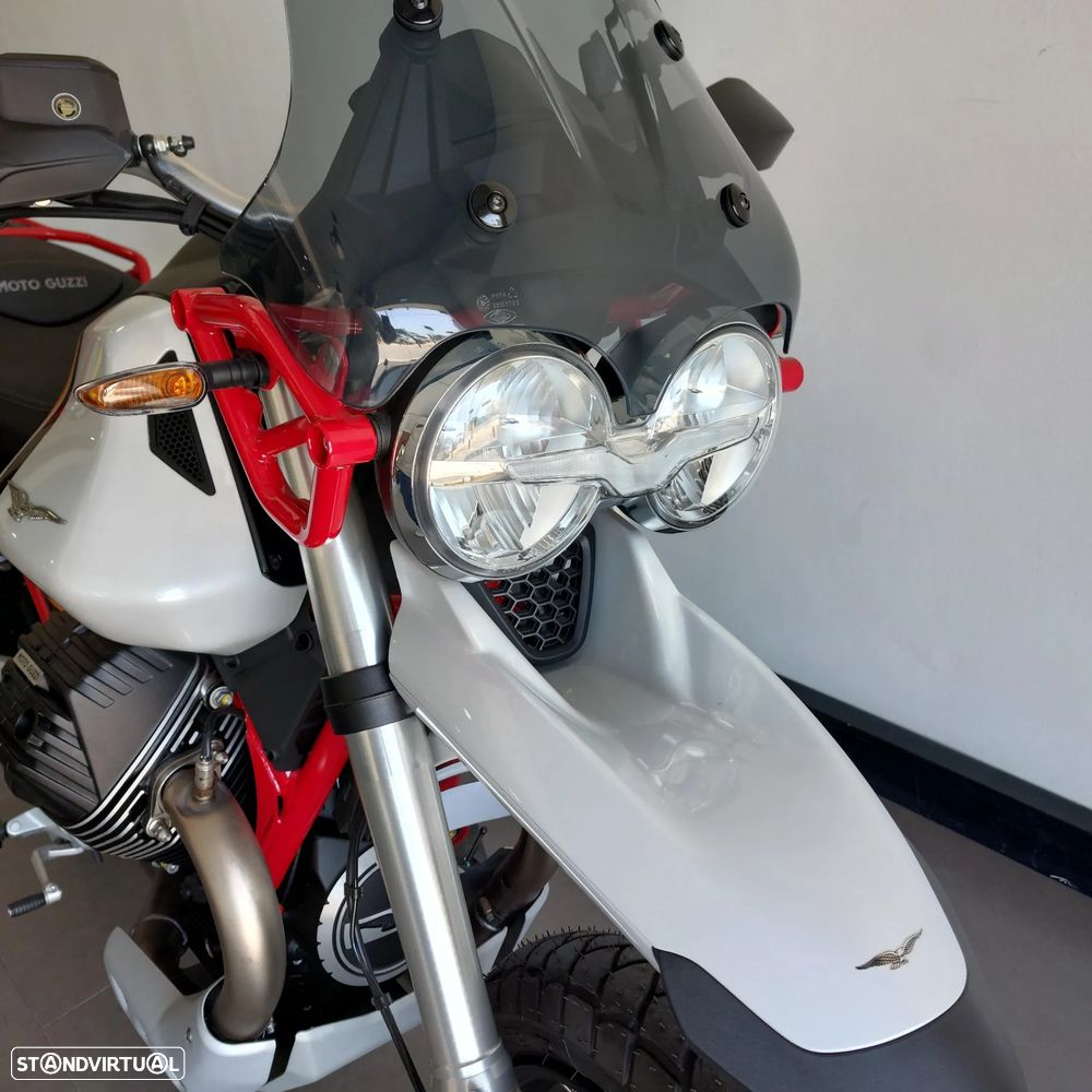 Moto Guzzi V85 TT - 9
