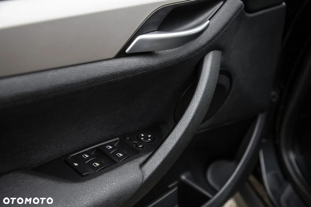 BMW X1 xDrive20d - 13