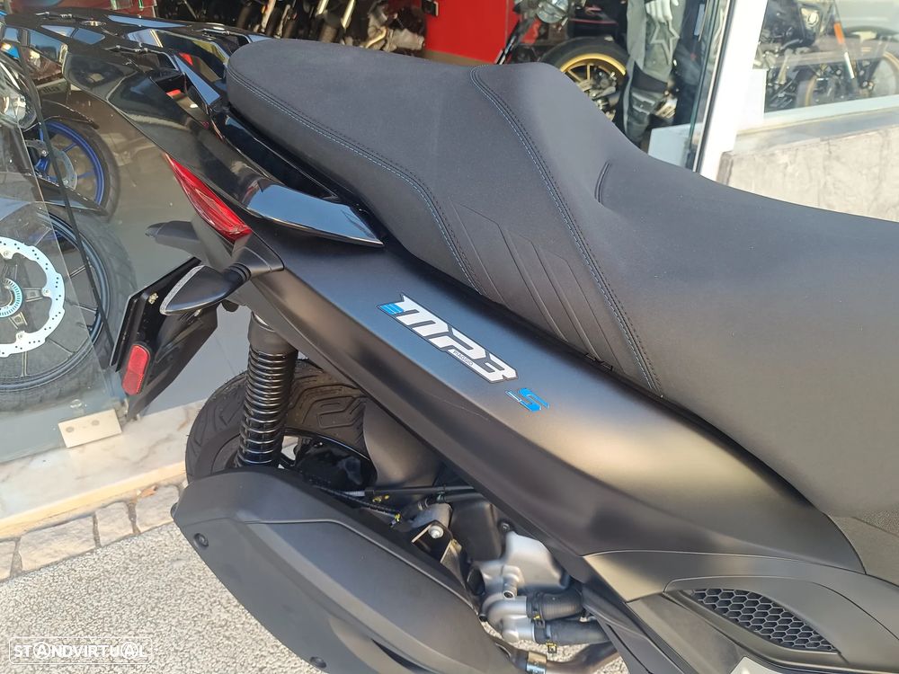 Piaggio MP3 310 HPE SPORT CARTA DE CARRO - 6