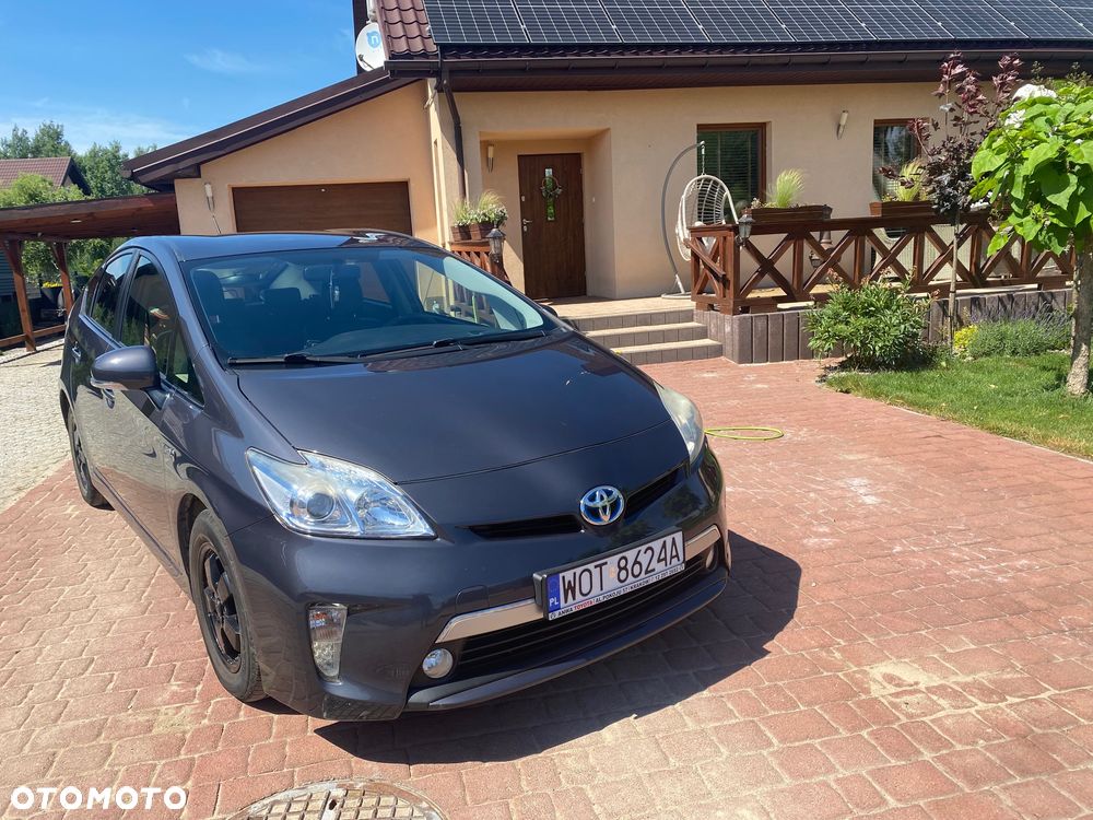 Toyota Prius 1.8 HSD Sol - 8