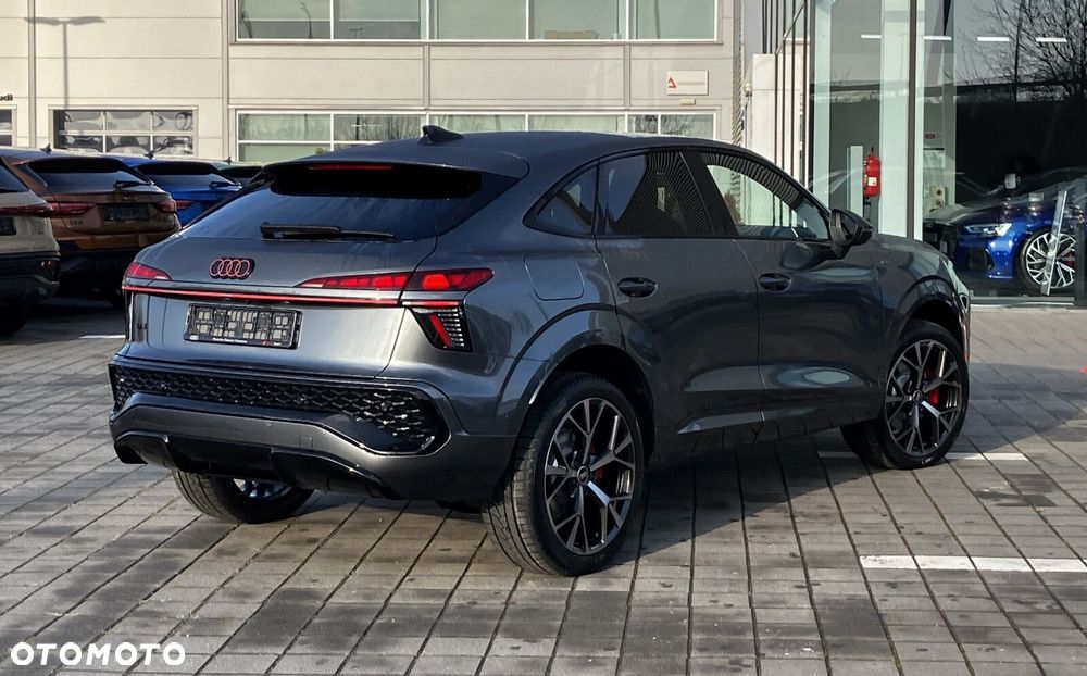 Audi Q3 Sportback - 10