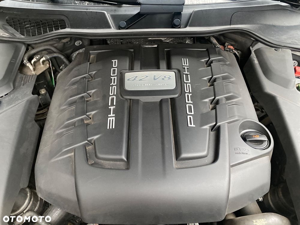 Porsche Cayenne - 35