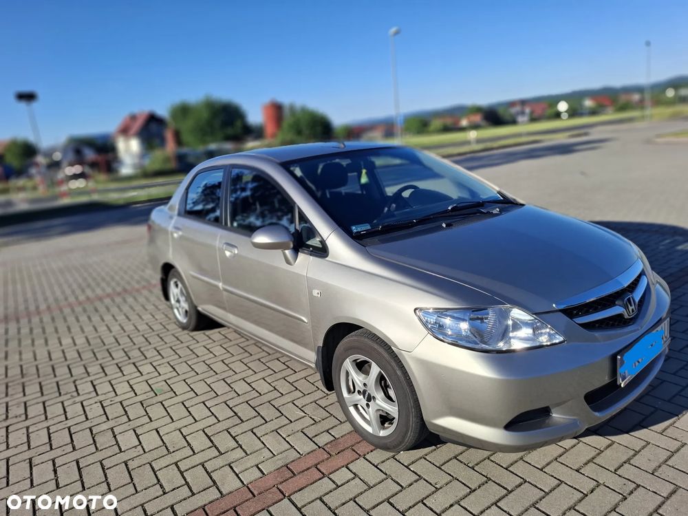 Honda City 1.4 Comfort - 8