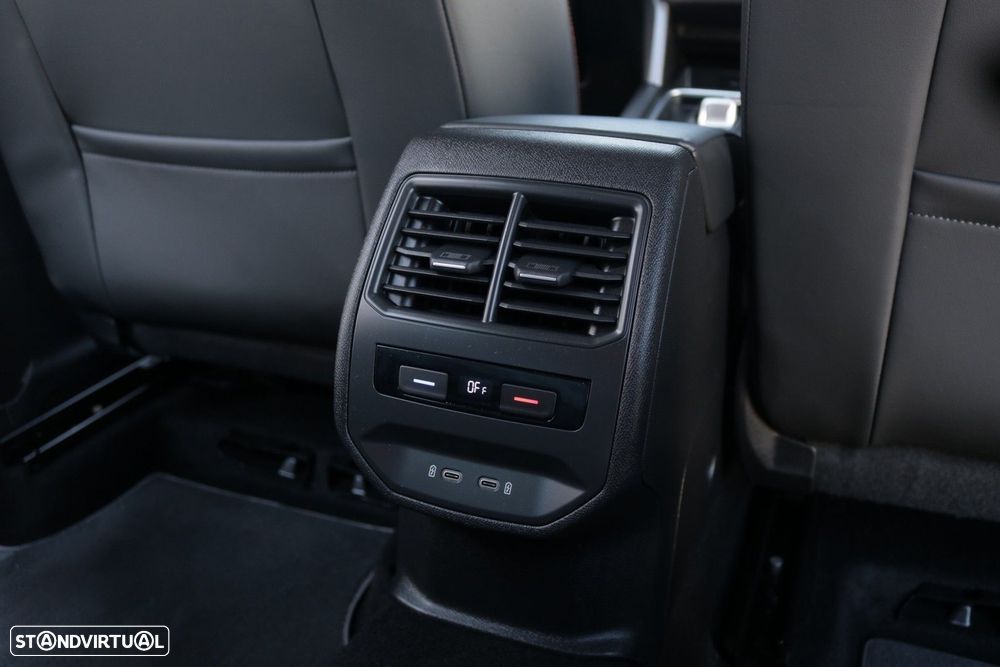 SEAT Leon ST 2.0 TDI FR DSG - 30
