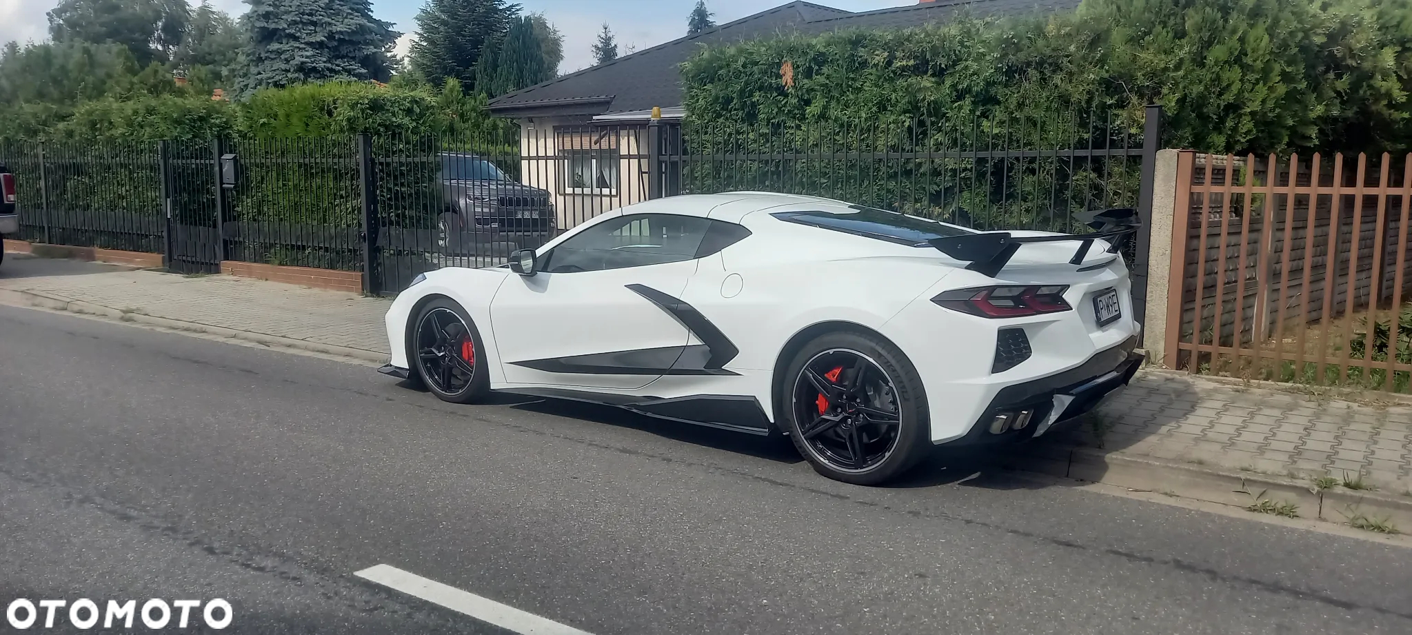 Chevrolet Corvette - 3