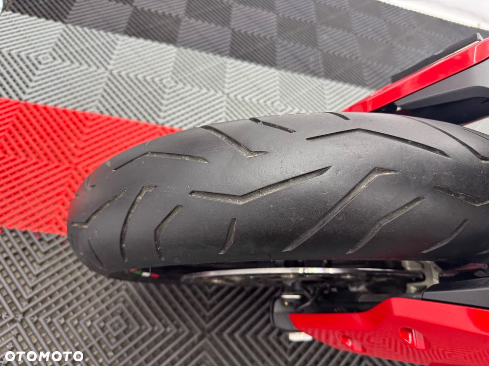 Ducati Hypermotard - 9