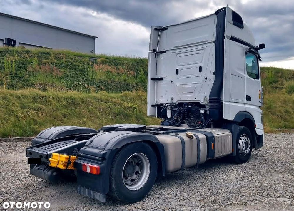 Mercedes-Benz Actros - 7
