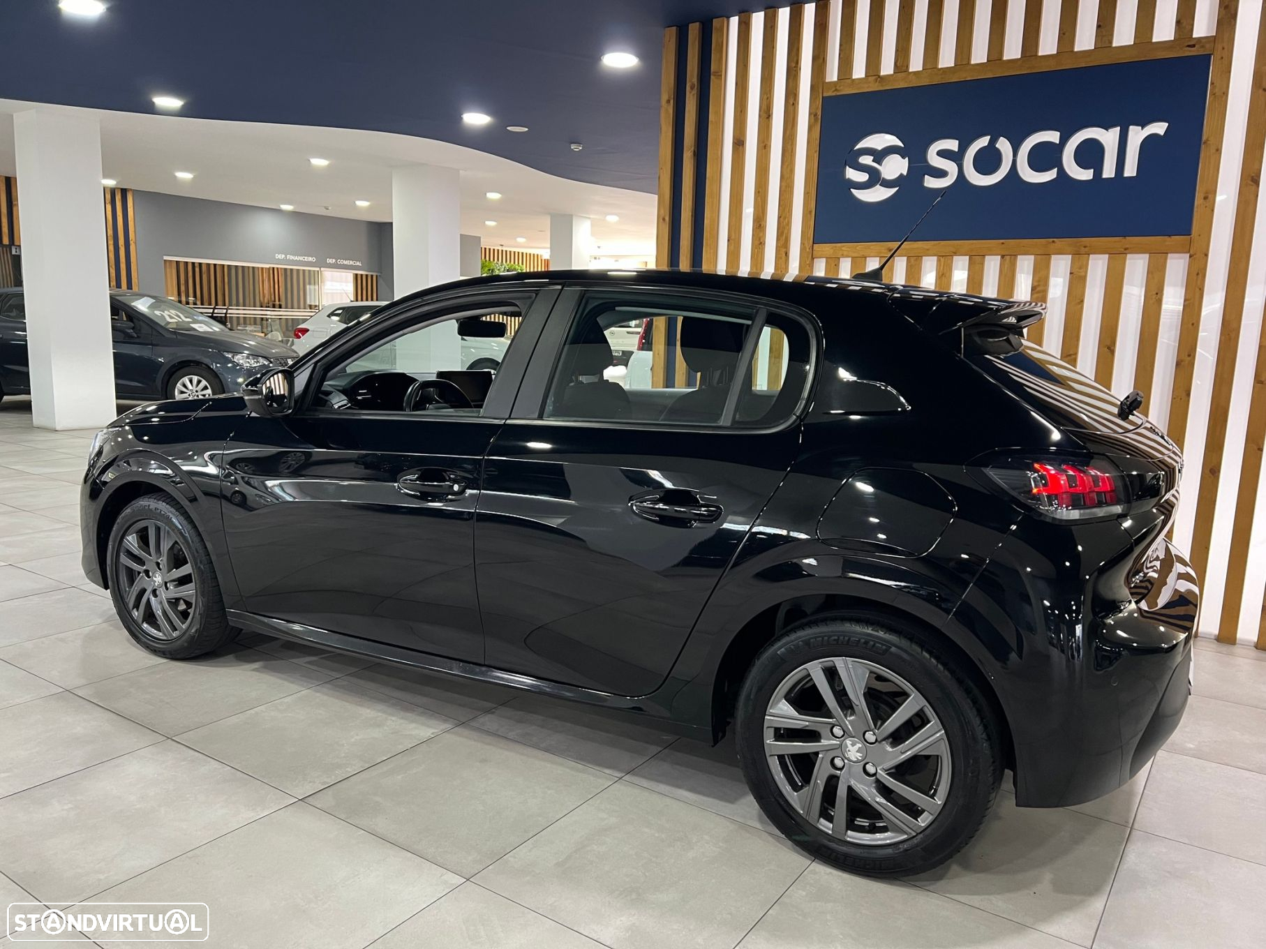 Peugeot 208 1.2 PureTech Active Pack - 7