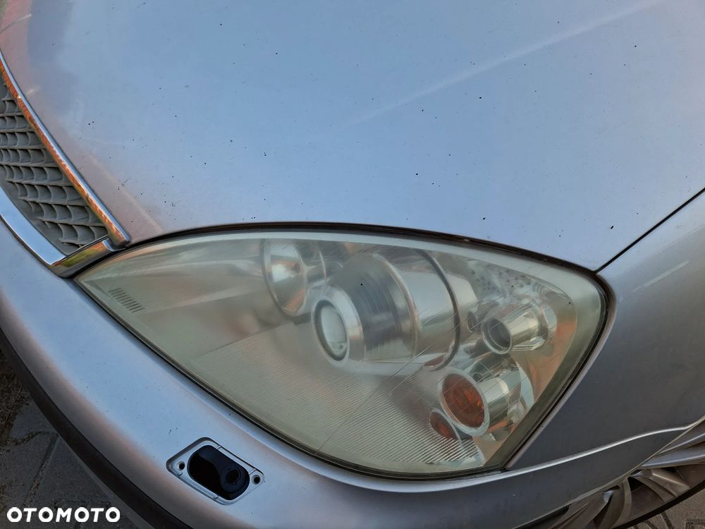 Ford Galaxy 2.8 V6 Ghia - 14