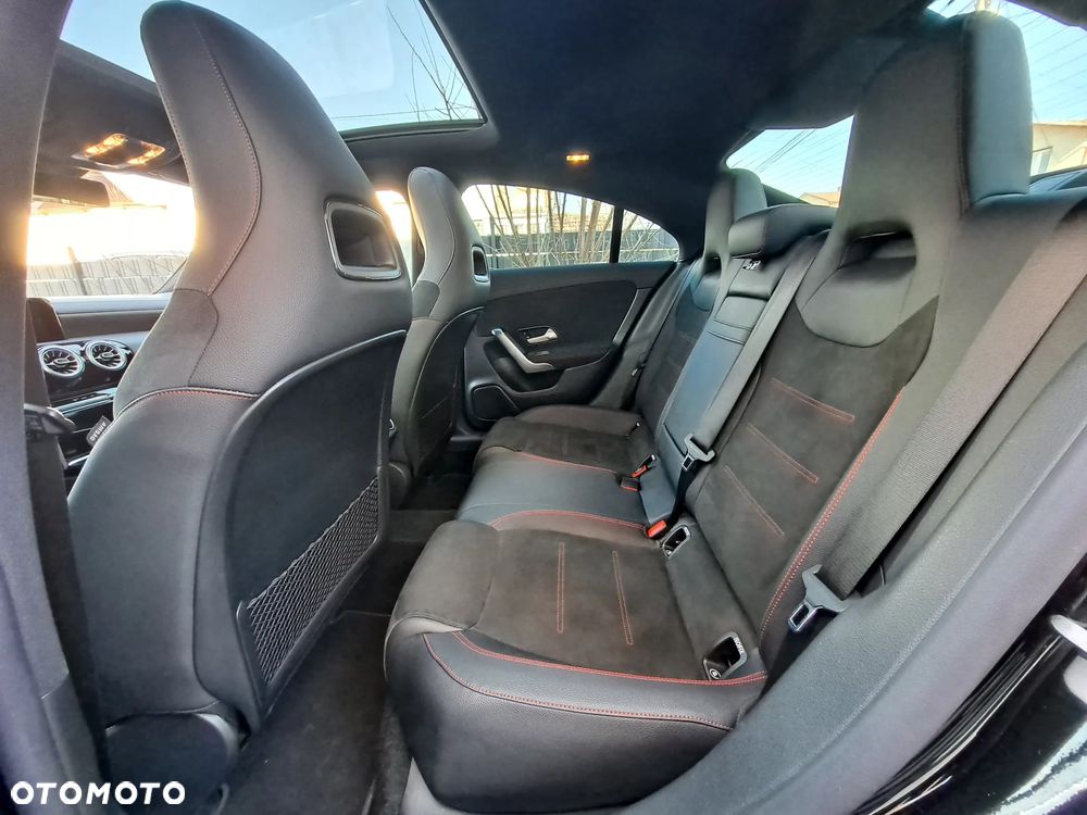 Mercedes-Benz CLA 250 4Matic 7G-DCT AMG Line - 23