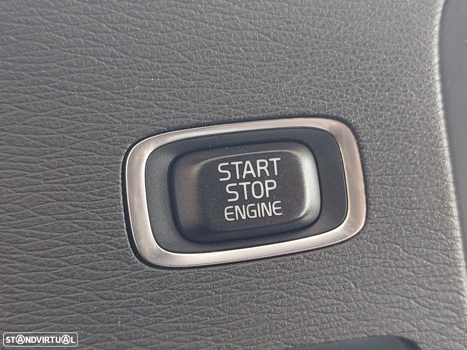 Volvo V60 2.0 D2 Momentum - 22