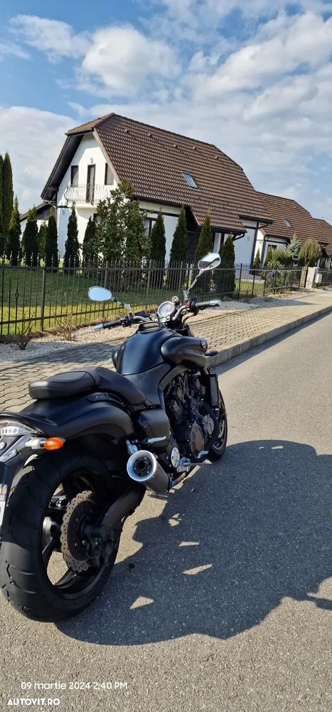 Yamaha V-MAX - 5