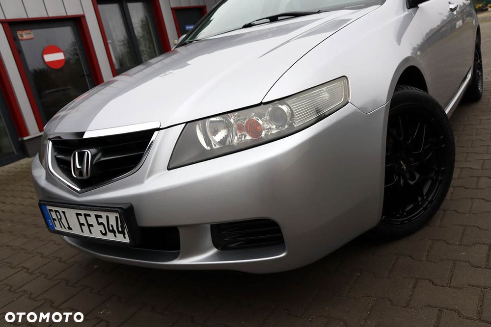 Honda Accord 2.0 i Executive - 11