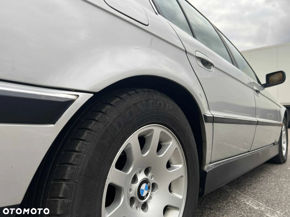 BMW Seria 7 730d - 12