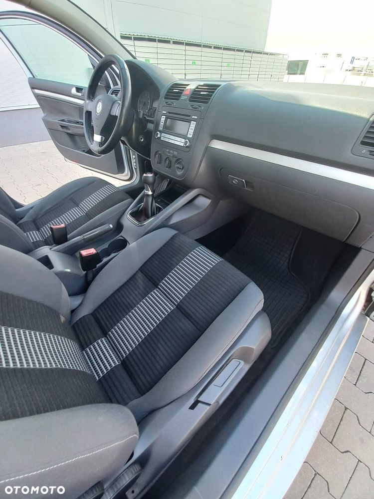 Volkswagen Golf 1.6 United - 23