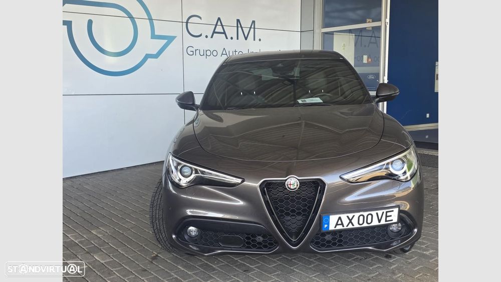 Alfa Romeo Stelvio 2023 photo 3