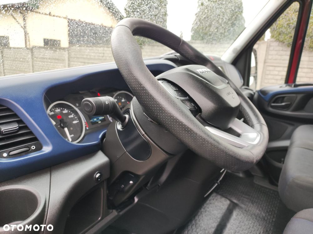Iveco Daily 50C18 - 17