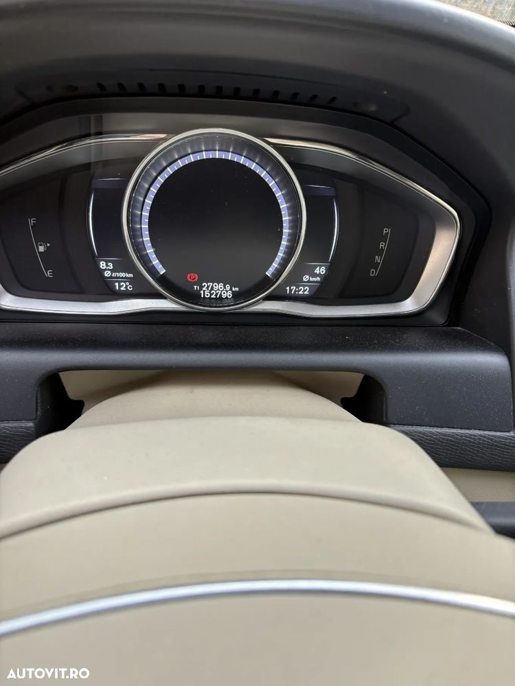 Volvo XC 60 D4AWD Kinetic - 5