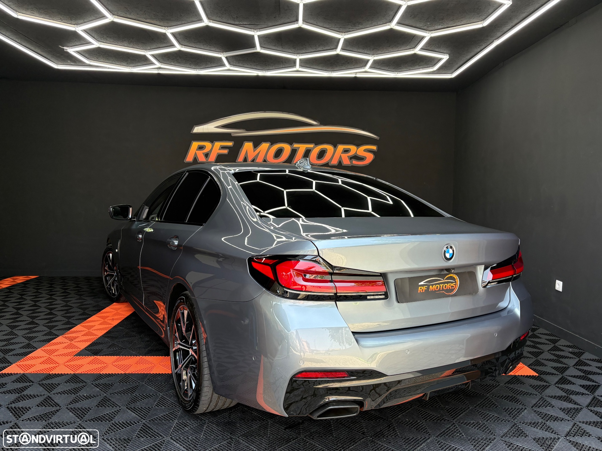 BMW 530 e Pack Desportivo M - 6