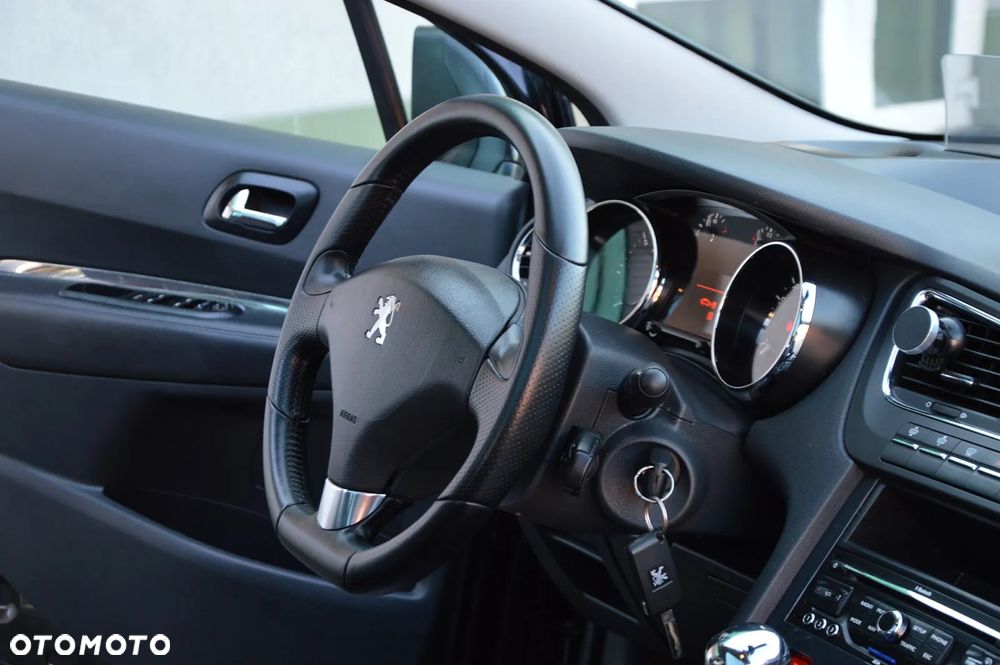 Peugeot 5008 HDI FAP 165 Automatik Premium - 27