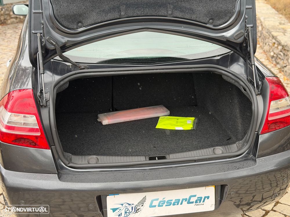 Renault Mégane 1.5 dCi Privilège Luxe - 9