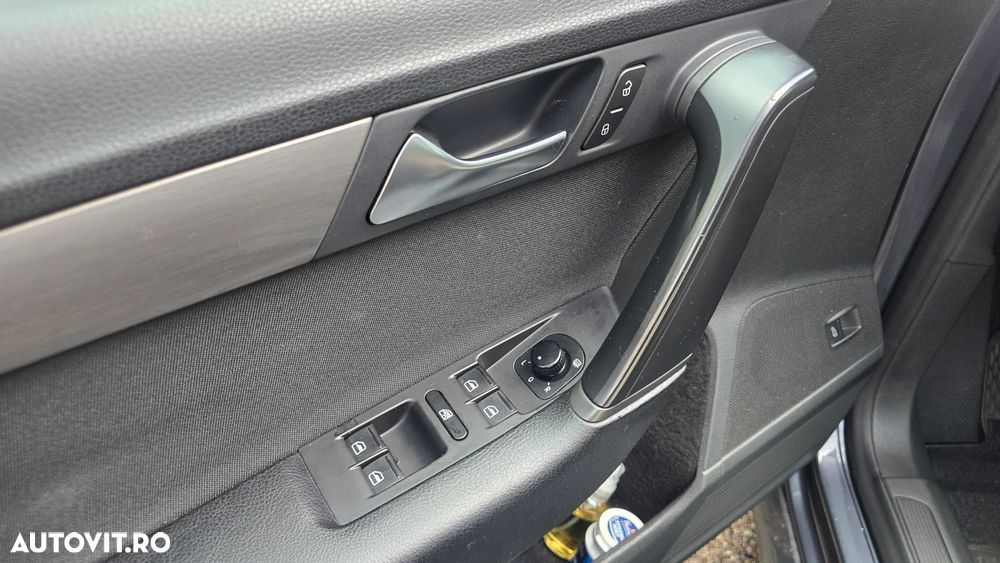 Volkswagen Passat 2.0 TDI Comfortline - 10