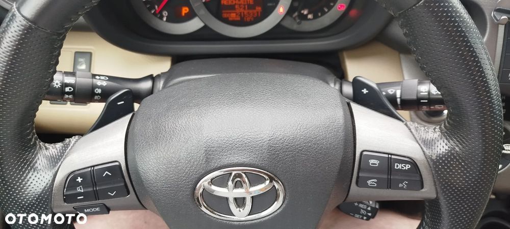 Toyota RAV4 2.2 D-CAT Premium - 6