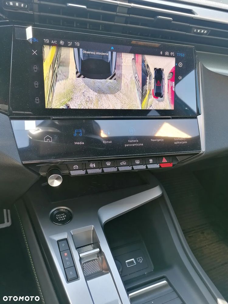 Peugeot 408 1.6 Plug-In Hybrid 180 GT EAT8 - 7