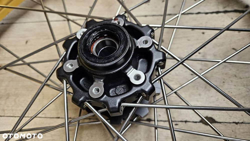 Felga Honda CRF 1100 Africa Twin 21x2.15 - 9