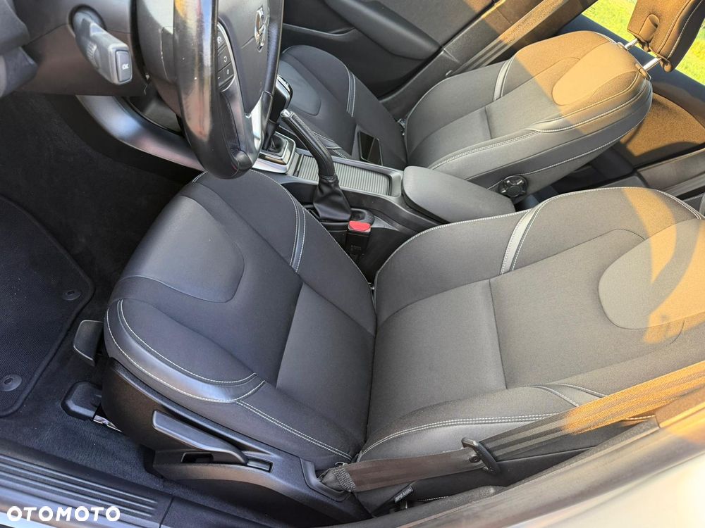 Volvo V40 D2 Drive-E Momentum - 26