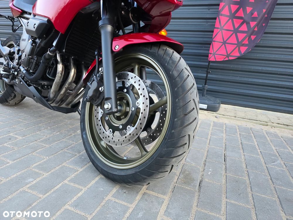 Yamaha XJ - 25