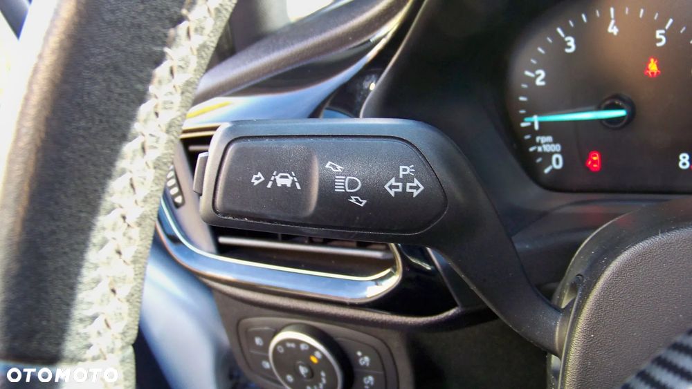 Ford Fiesta 1.1 S&S TITANIUM - 22