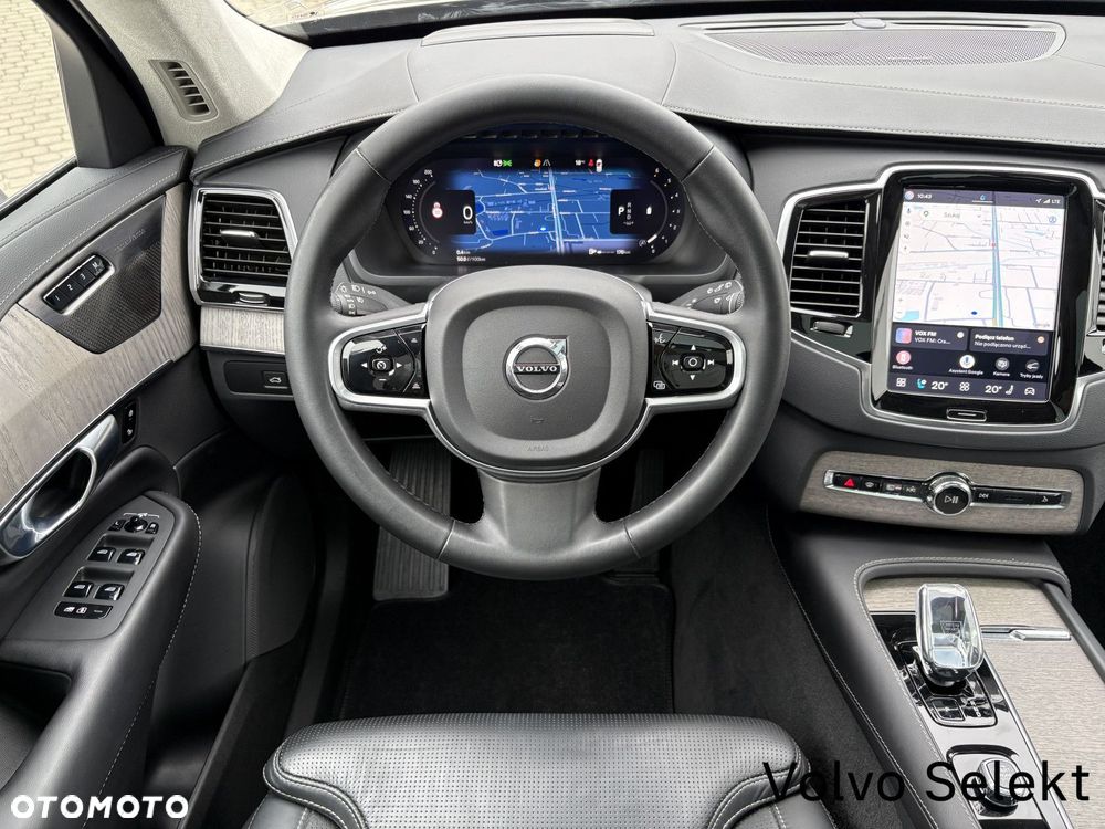 Volvo XC 90 - 22