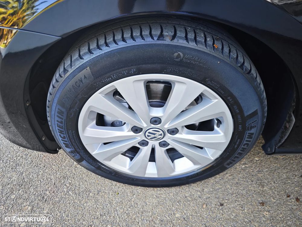 VW Golf Variant 1.6 TDi BlueMotion Confortline - 25