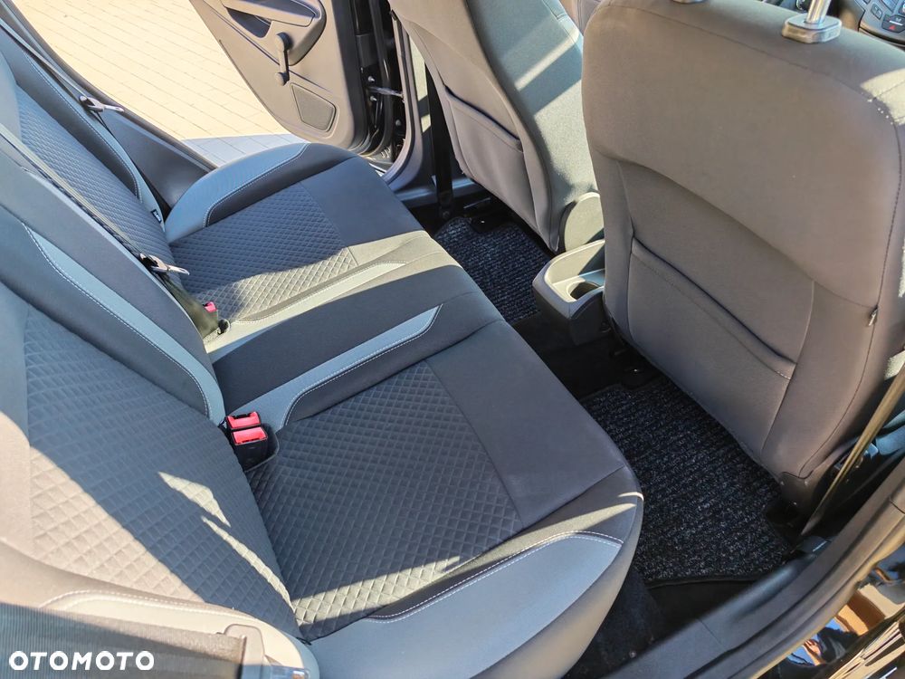 Ford Fiesta - 28