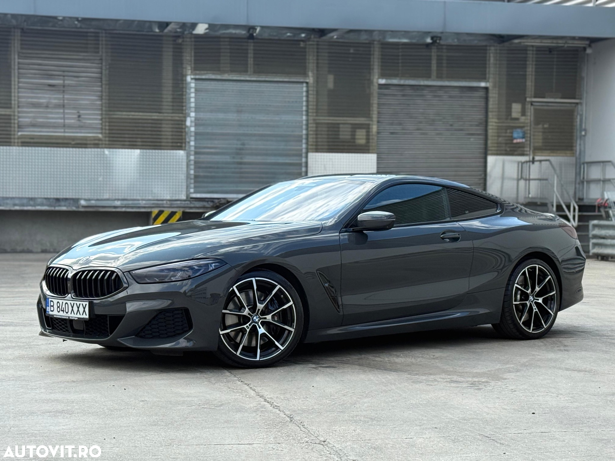 BMW Seria 8 840i - 3