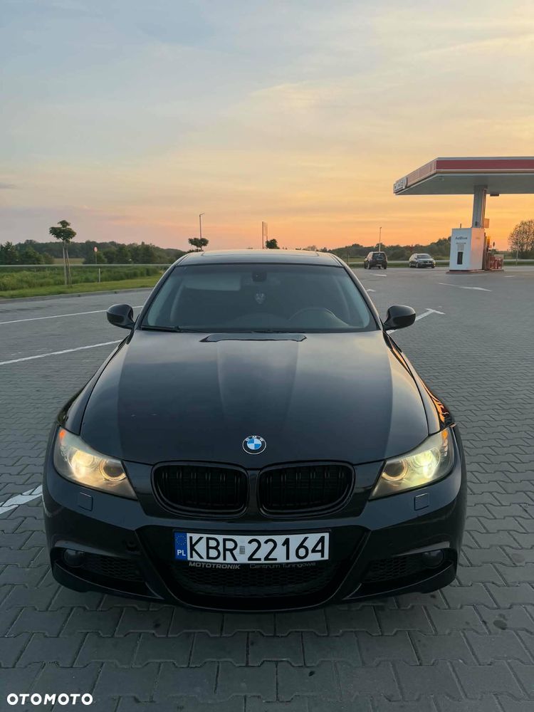 BMW Seria 3 320i - 9