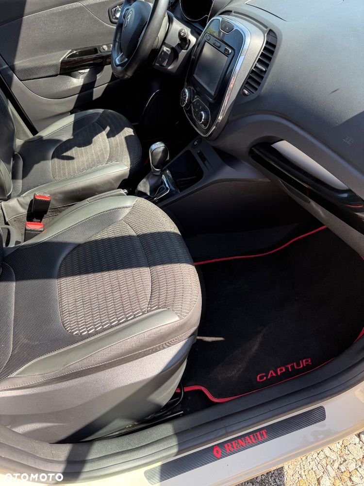 Renault Captur ENERGY TCe 120 EDC LIMITED - 8