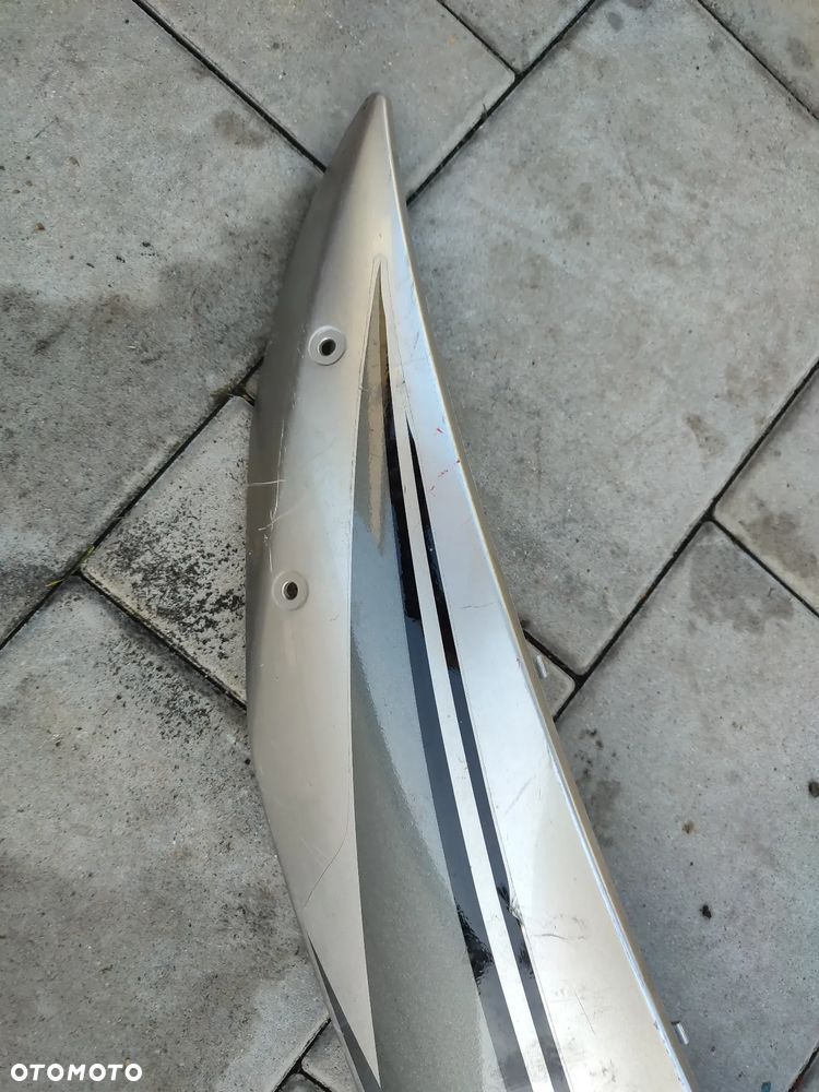 Owiewka, osłona prawa, bok, boczek prawy Yamaha R6 RJ11 - 2