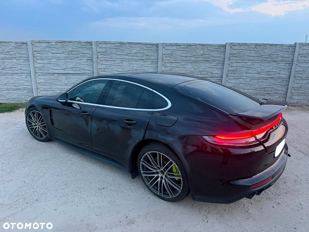 Porsche Panamera 4S E-Hybrid - 3