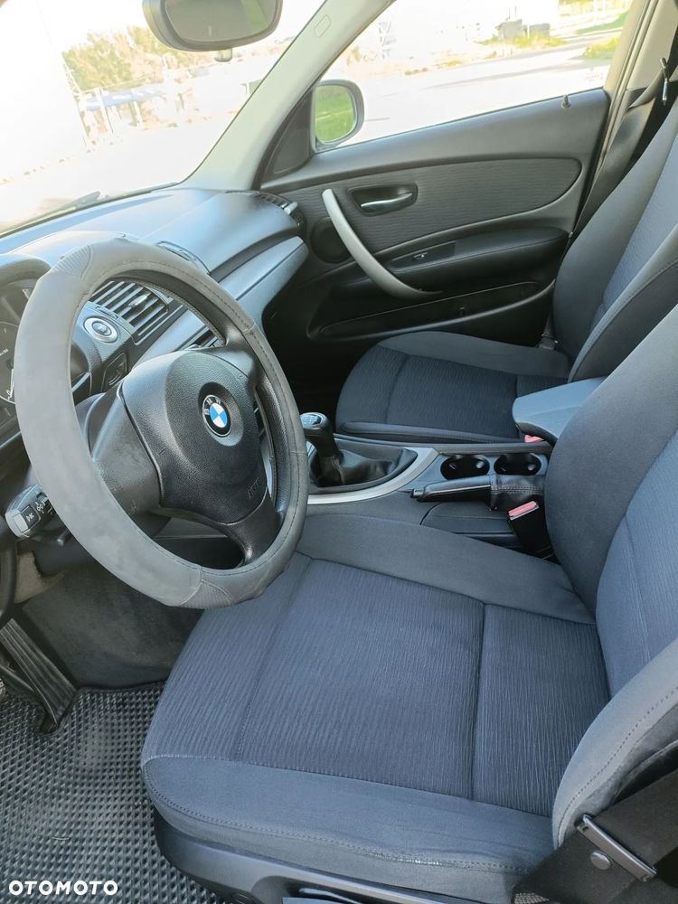 BMW Seria 1 116d DPF - 11